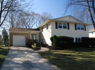 748 Grant Rd, Mount Laurel, NJ 08054