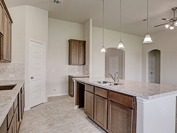 Plenty of counterspace in kitchen