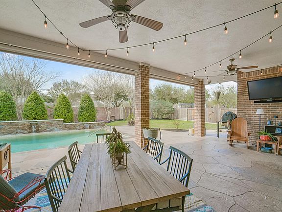 5th image of 21214 Redcrest Manor Dr