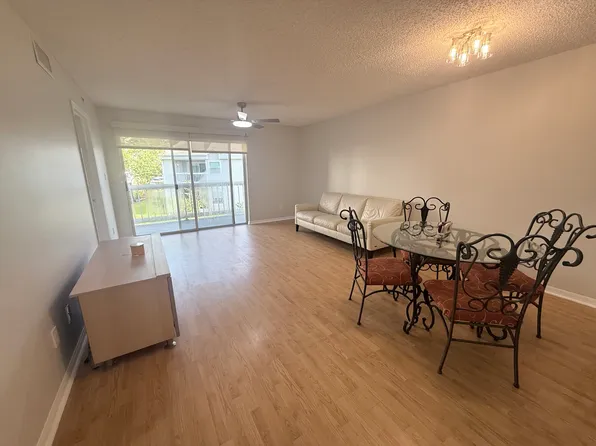 6810 Stones Throw Cir N, Saint Petersburg, FL
