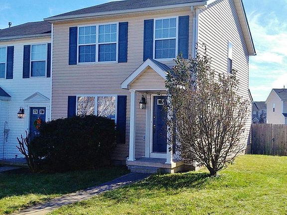 3rd image of 120 Copperfield Ln
