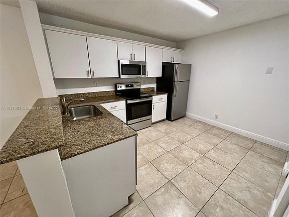 4th image of 10131 W Sunrise Blvd APT 203