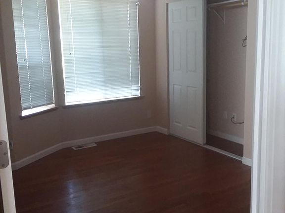 4th image of 11108 172nd St E