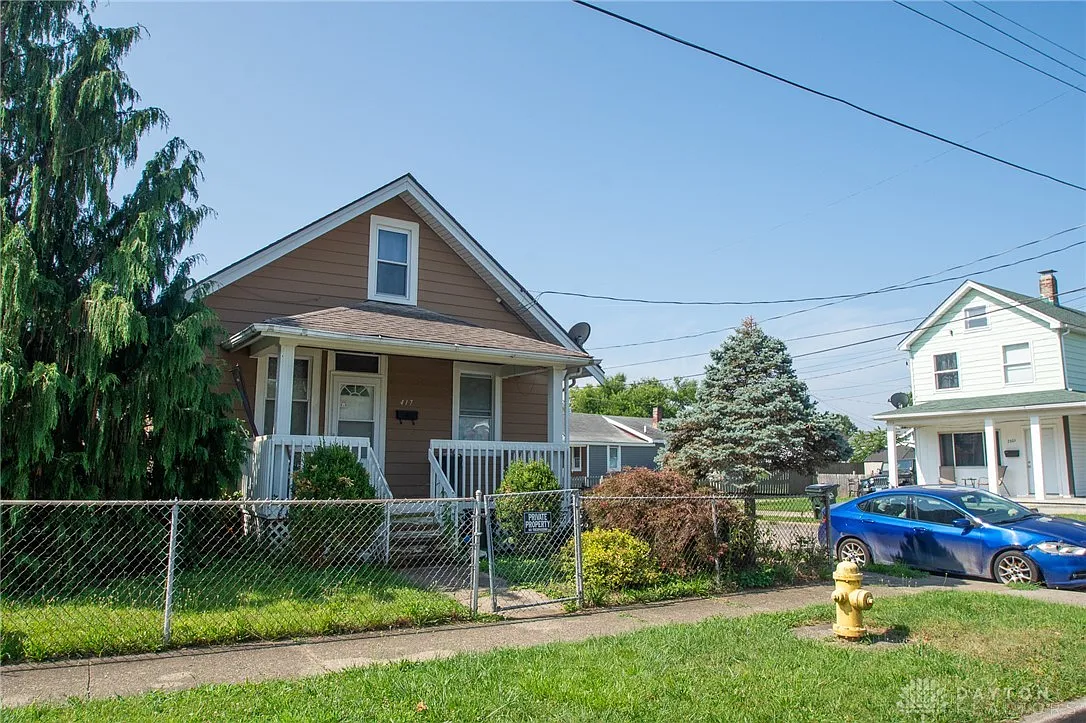 417 Forest Ave photo 1