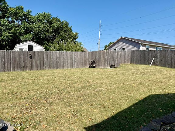 4th image of 2610 S Adele Ave