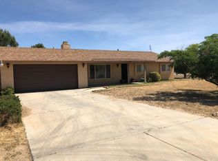 21128 Tussing Ranch Rd, Apple Valley, CA 92308