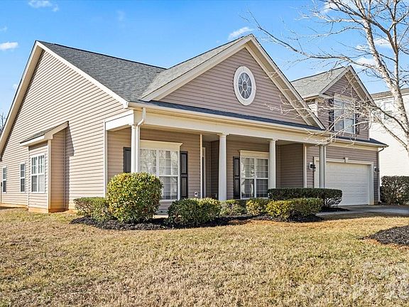 2nd image of 8227 Four Sisters Ln
