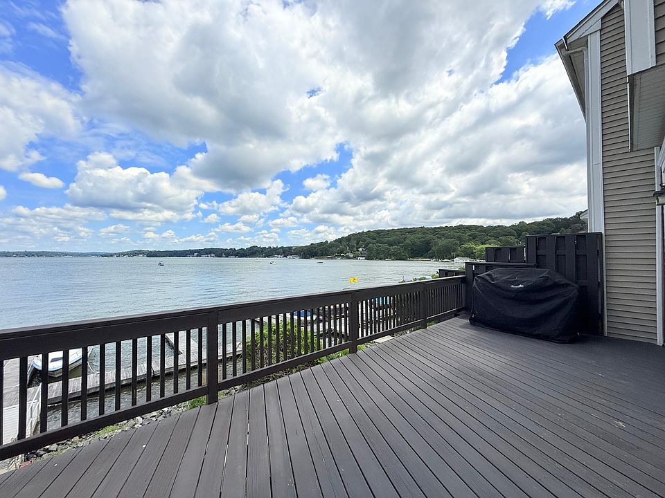 1st Floor - Deck