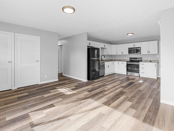 3rd image of 2526 Birk Dr