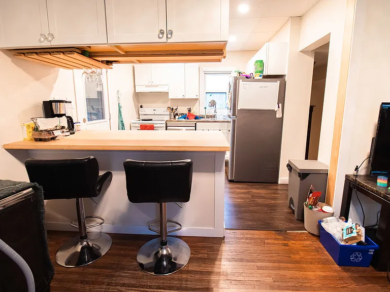 123 Lake St — Photo 3