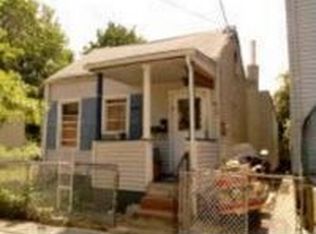 212 N 1st St, Paterson, NJ