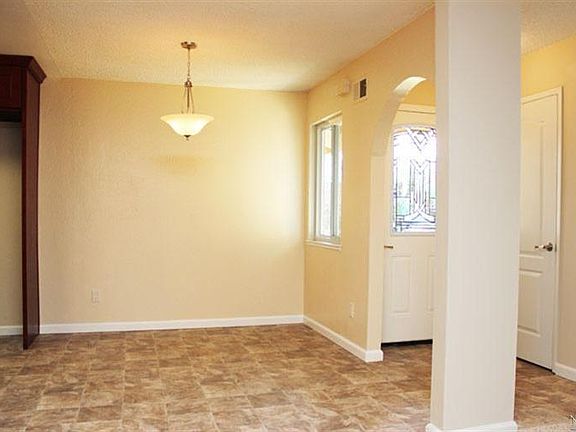 5th image of 1041 Catalpa Way