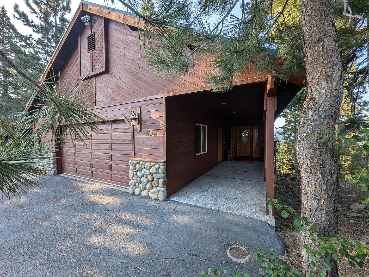 Skislope Way, Truckee — Photo 1