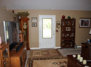 263 Canary Dr, Crossville, TN 38555