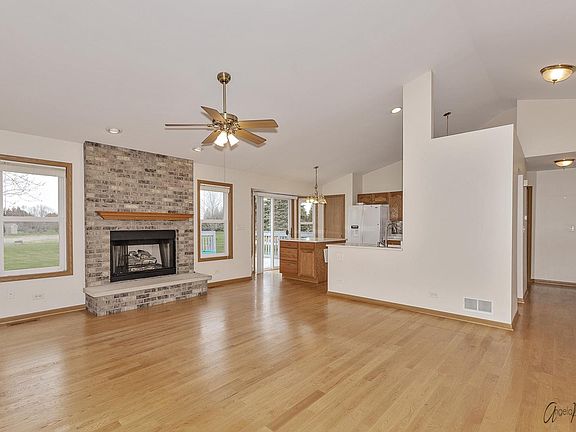 5th image of 9380 Rachel Dr