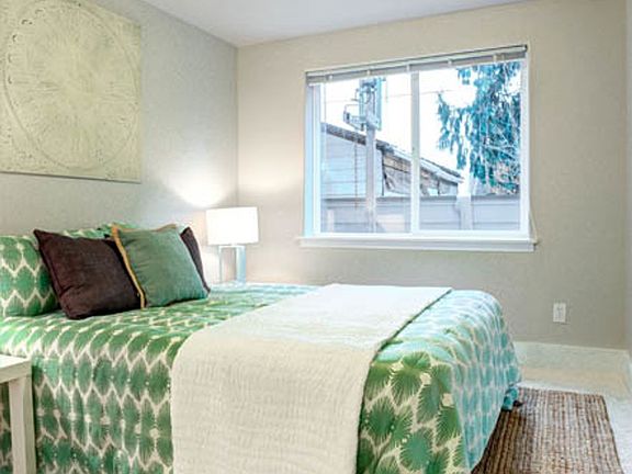 4th image of 11038 Lake City Way NE APT 603