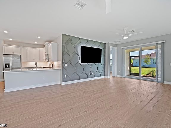5th image of 16947 Hawk Ct