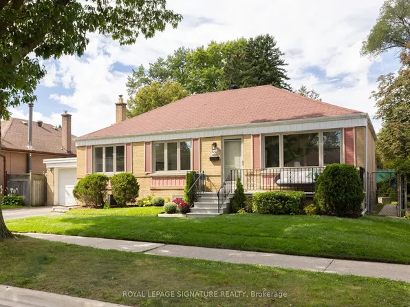 605 Atwater Ave, Mississauga, ON L5G 2A8