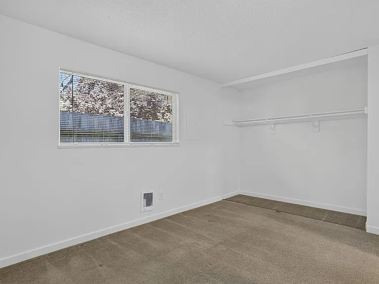 2527 NW Savier St — Photo 16