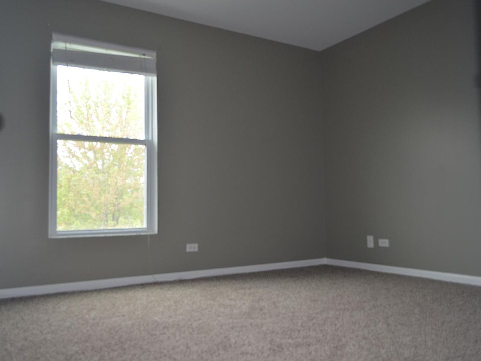 1st image of 1066 Stamford Ct