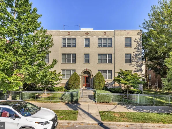 5040 1st St NW #401, Washington, DC 20011