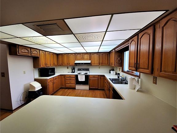 3rd image of 13660 SW 144th Pkwy