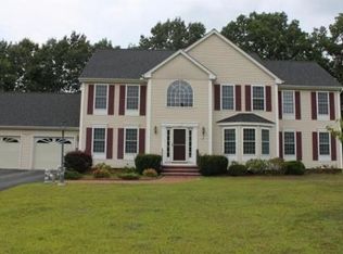 19 Meredith Rd, Salem, NH 03079