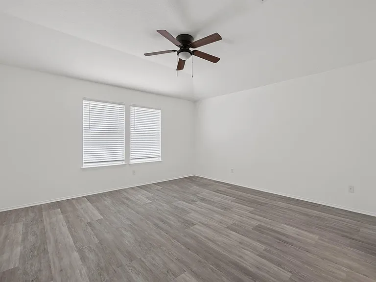 315 Waterlily Way — Photo 12