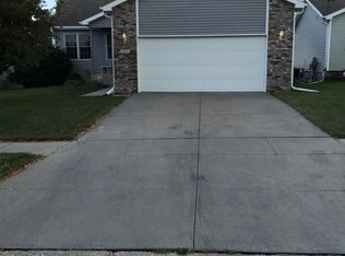 2651 W Garfield St, Lincoln, NE 68522