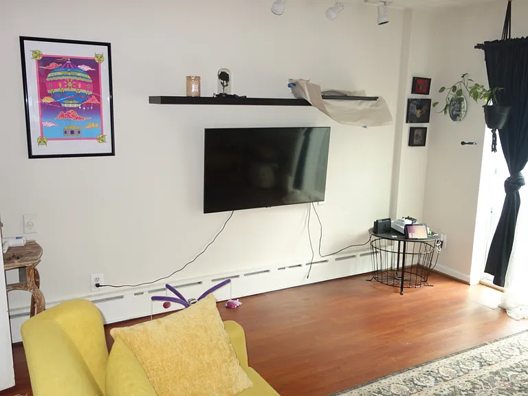 1503 S Broad St #1R — Photo 6