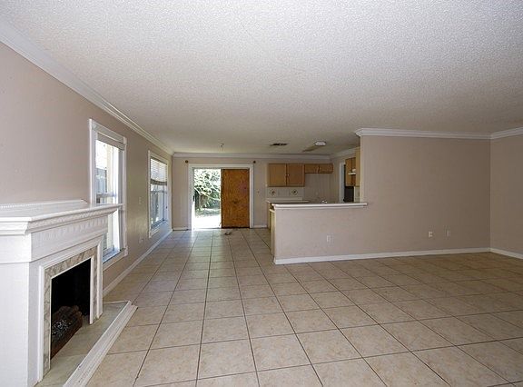 4th image of 3036 Natoma Way