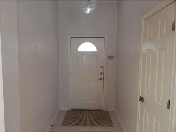 2nd image of 10163 Sunridge Dr