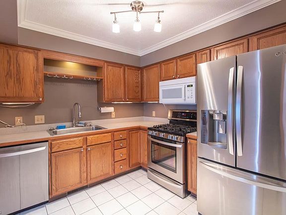 4th image of 4260 Hadley Ct