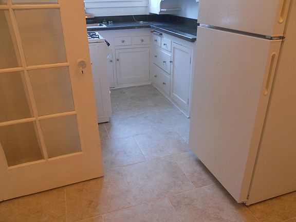 4th image of 2801 Pine St APT .6