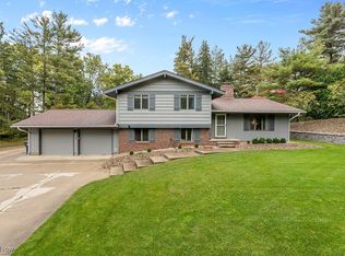 4910 Rootstown Rd, Ravenna, OH 44266