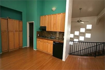5th image of 4017 Shasta St