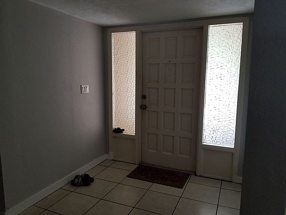 2nd image of 317 Lake Ave