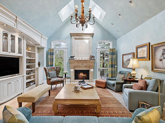 2nd image of 64 Forest Gate Cir