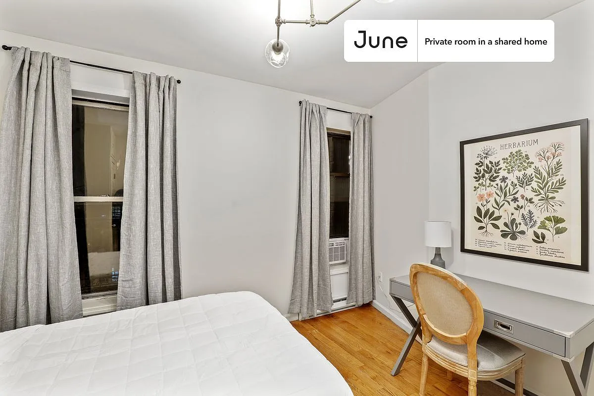 Full bedroom in 4 bed/1 bath home in Upper West Side #764 A — Photo 3
