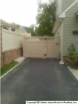 4th image of 410 Darlington Ave