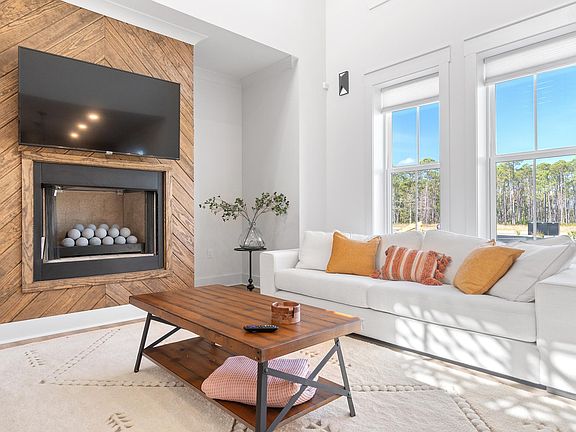 3rd image of 13844 Red Drum Ct