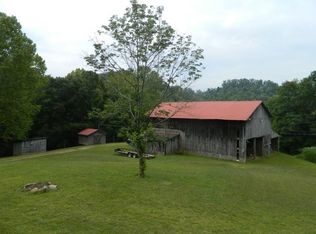 188 Gary Sparks Dr, Campton, KY 41301