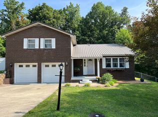 2804 Camellia Dr, Flatwoods, KY 41139