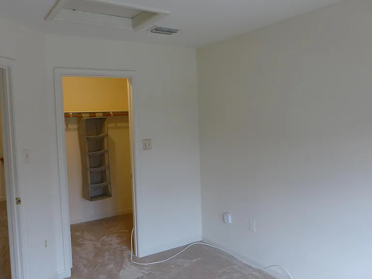 10008 Manor Pl — Photo 22