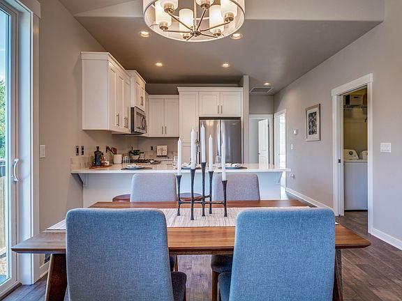 5th image of 20697 SE Iron Horse Ln