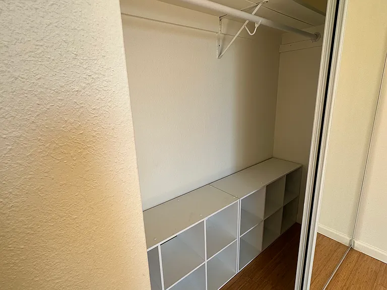 533 S Saint Andrews Pl #312 — Photo 22