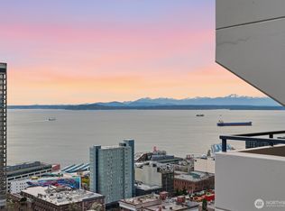 Royal Crest, Seattle, WA 98121
