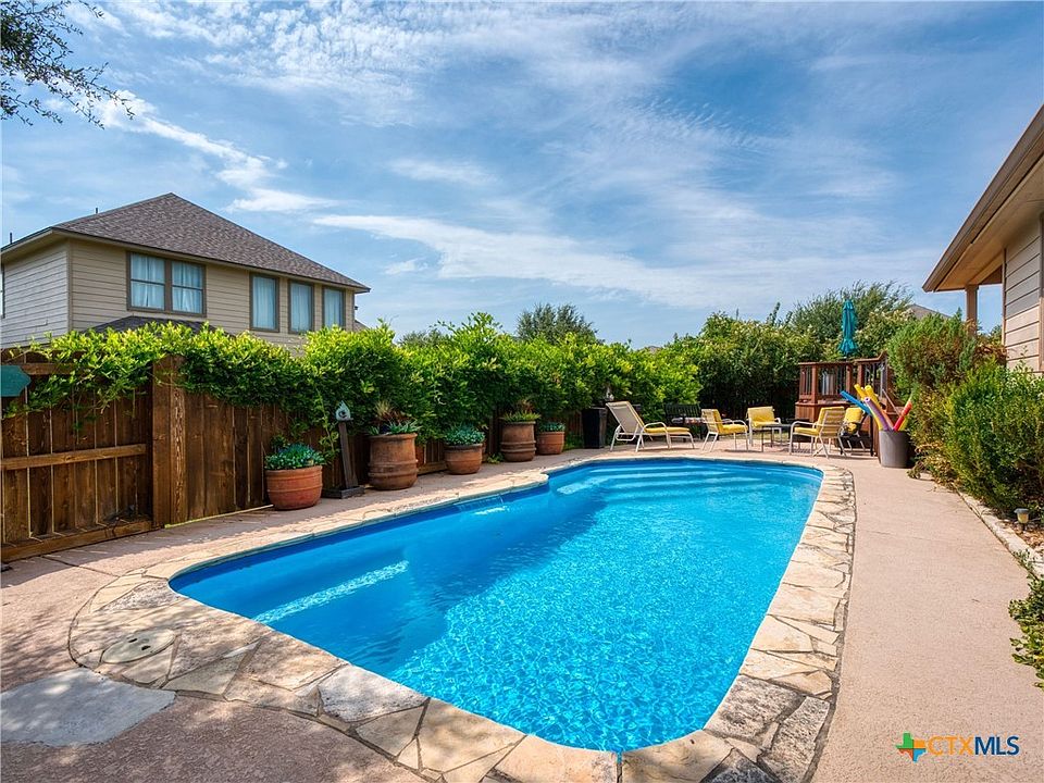 1st image of 2453 Ibis Ave
