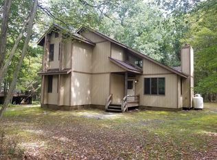 237 Towamensing Trl, Albrightsville, PA 18210