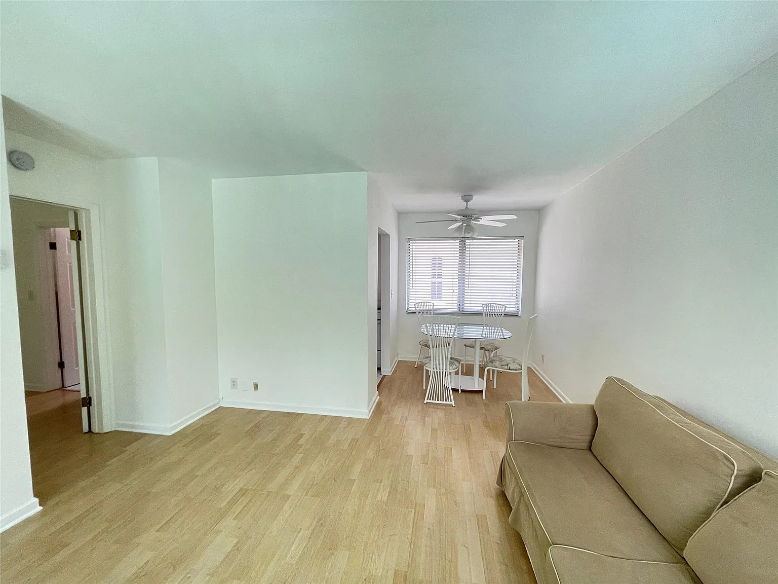 1 bed, 1.0 bath, 600 sqft, $1,800 — Photo 2